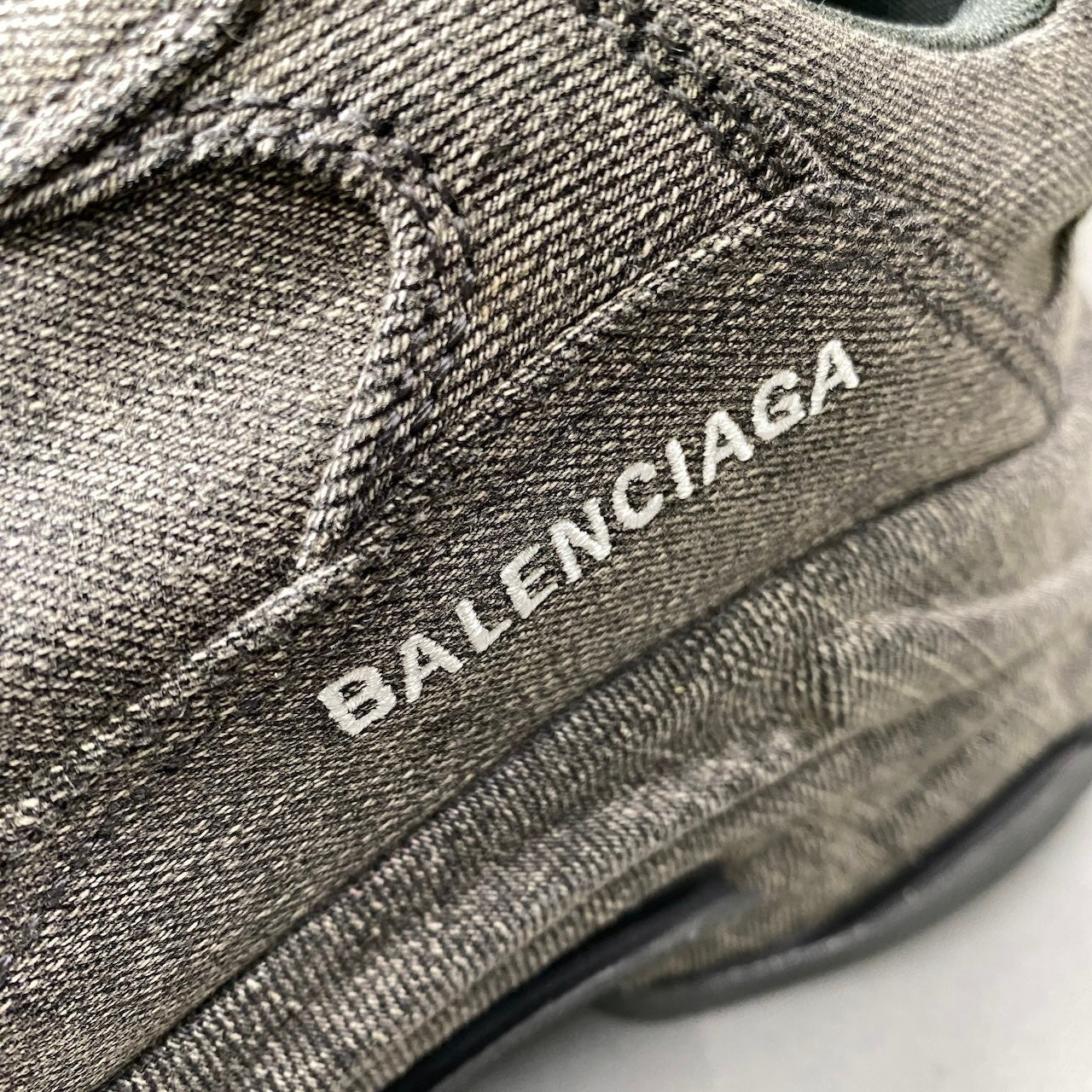 f18 《美品》 BALENCIAGA バレンシアガ トリプルエス デニム スニーカー TRIPLE S DENIM SNEAKERS 44 グレー シューズt18r
