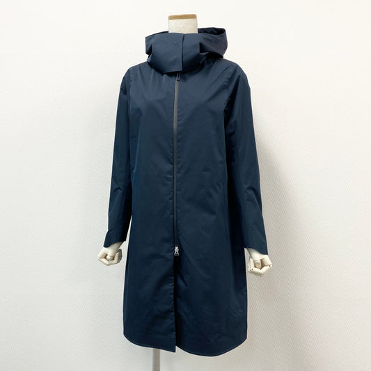 57g31 《美品》 DESCENTE デサント 撥水 ハードシェルコート DAWRGC42 M ネイビー アウトドア ジャケット ハイキング 登山 防水t18r