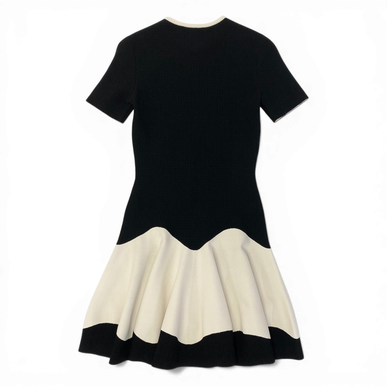 84c19 ALEXANDER MQUEENN アレキサンダーマックイーン 半袖ニットワンピース フレアワンピース バイカラー レディース 女性服 イタリア製 サイズS ブラック オフホワイトu02t