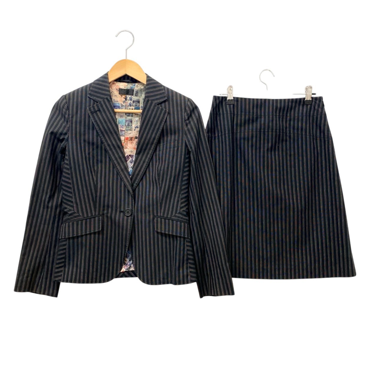 75c13 Paul Smith BLACK ポールスミス ブラック スカートスーツ セットアップ 裏地総柄 40/38 ブラック ストライプ レディースu02t