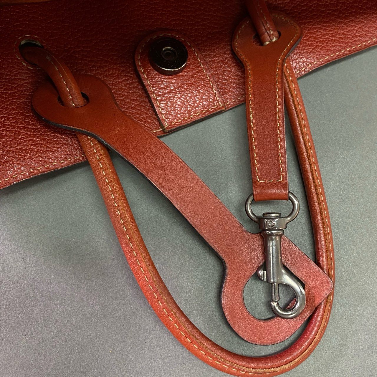 Aj28 DEUX de Delvaux デルヴォー レザーハンドバッグ レッド leather トートバッグ 本革 カバン 鞄 Hand Bag