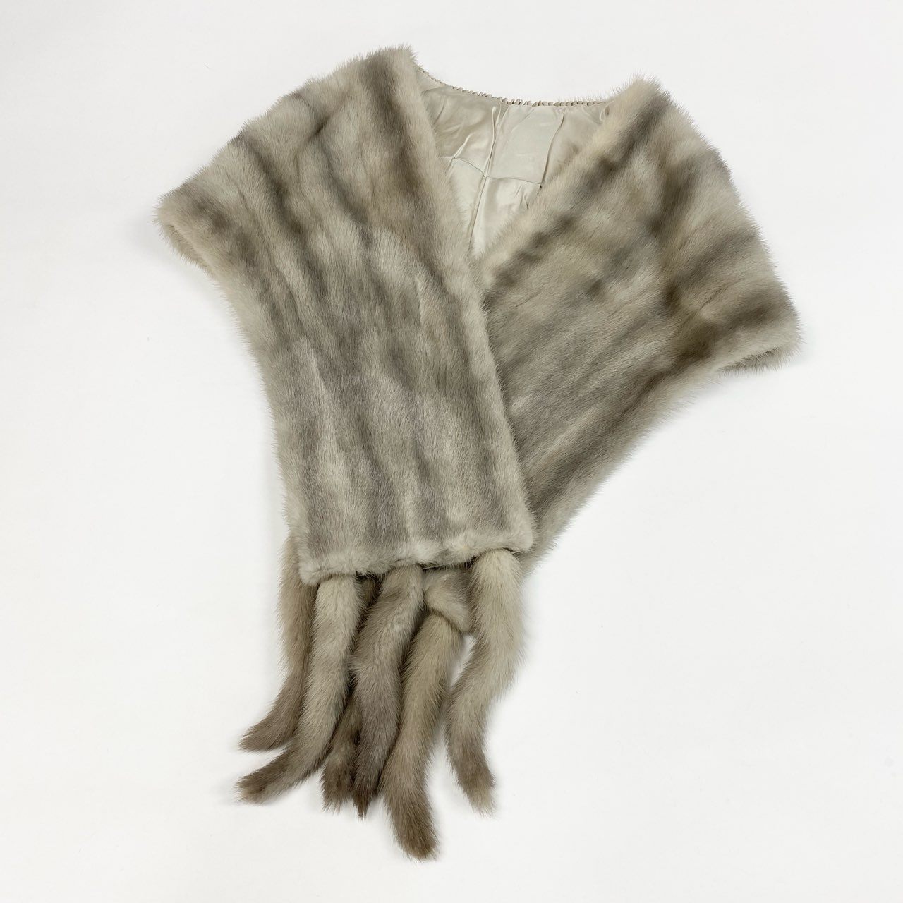 87j23 最高級毛皮 サファイアミンク ミンクファー 毛皮マフラー 大判ティペット 衿巻 シルバーグレー ミンクファー レディースu02t