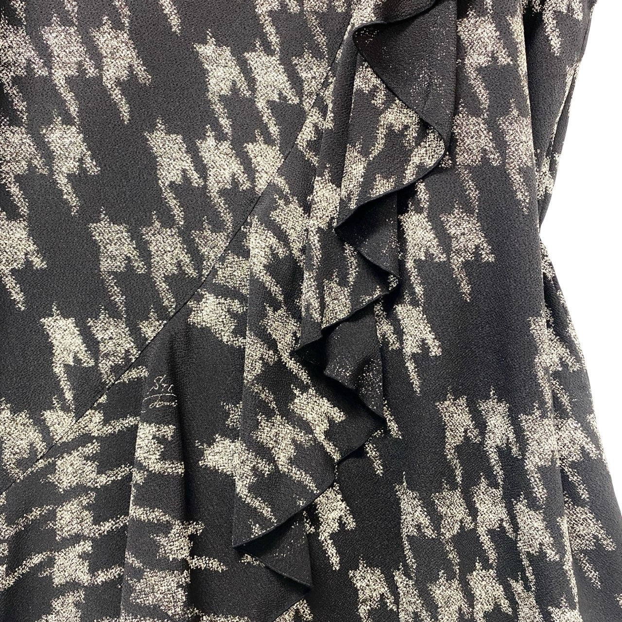 15c3 【美品】 SHISENDO TOMO COLLECTION 詩仙堂 フレンチスリーブワンピース 膝丈 アシンメトリーデザイン 総柄プリント ちりめん レディース 女性服 ブラック ポリエステル100％u02t