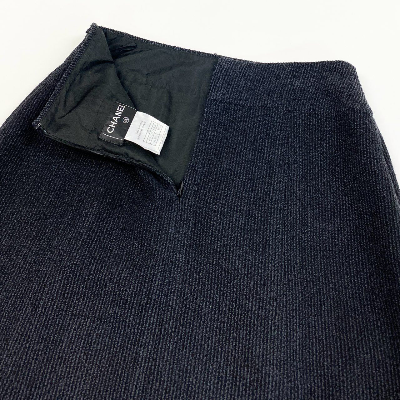 Ca14 CHANEL シャネル 2004年 P23727 裾フリンジ 膝丈スカート サイズ38 グレー レディースta1