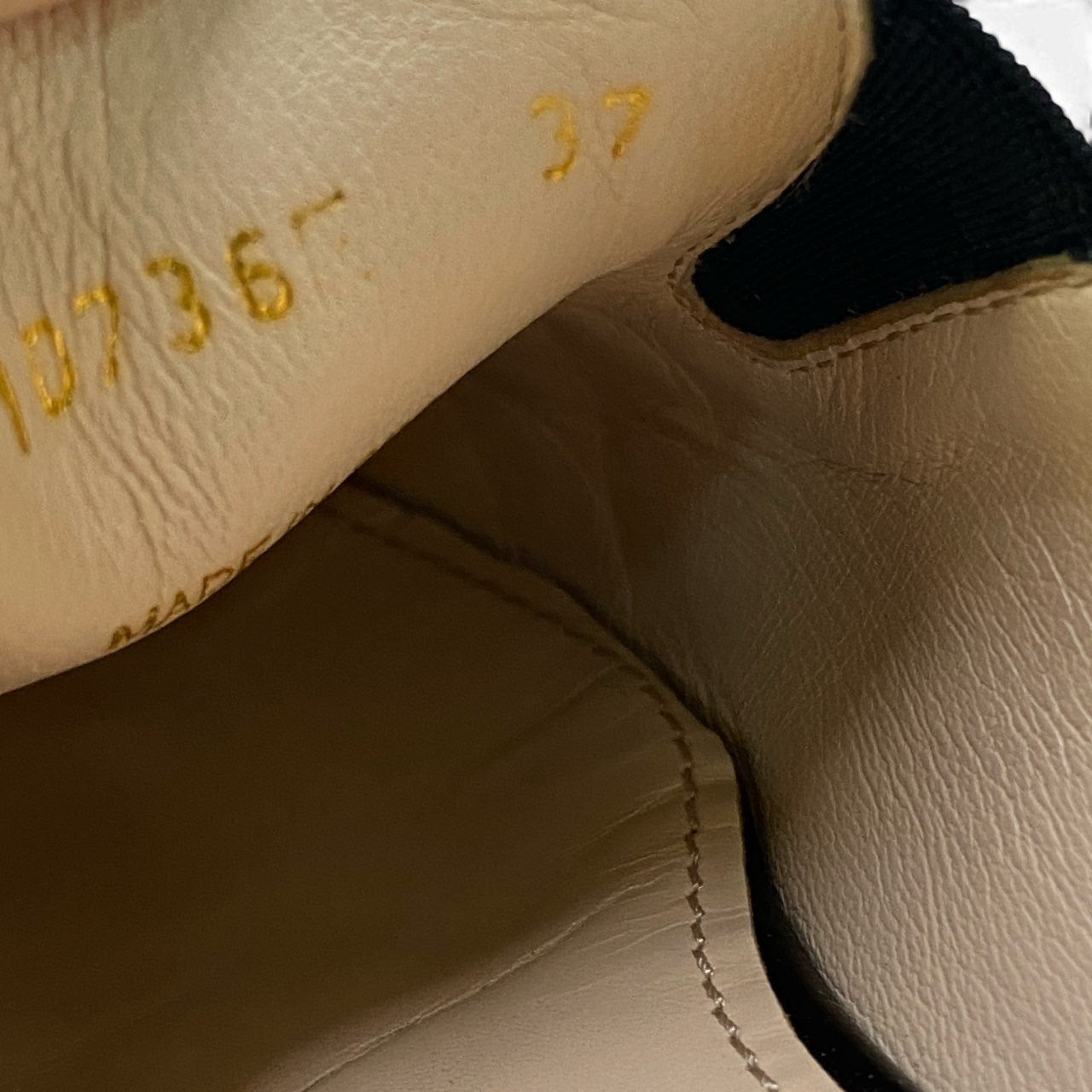 2d27 PRADA プラダ エナメルローファー パテントレザー ブランドロゴ  1D736E サイズ37 ブラック レディース 女性用k02i