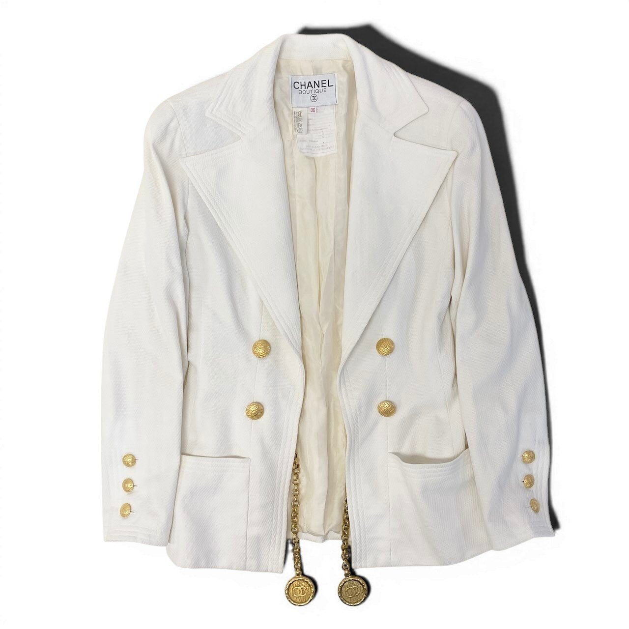 Ce27 CHANEL BOUTIQUE シャネル テーラードジャケット ココマークチェーン 金ボタン サイズ36 ホワイト レディース 女性服ta1