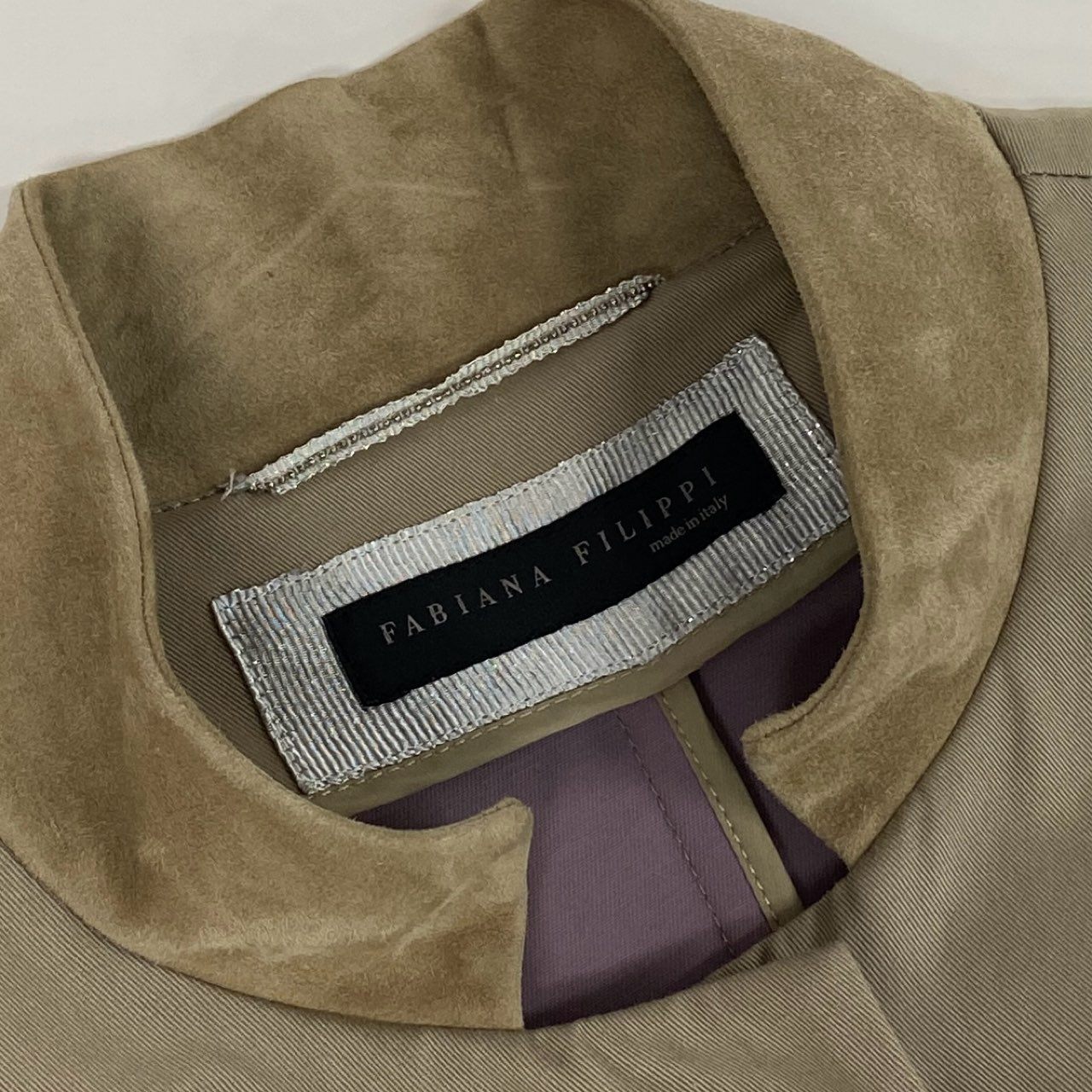 50b22 FABIANA FILIPPI ファビアナフィリッピ ステンカラーコート スプリングコート 薄手 ビーズ装飾 スエードレザー切替 レディース 女性服 XS ベージュu02t