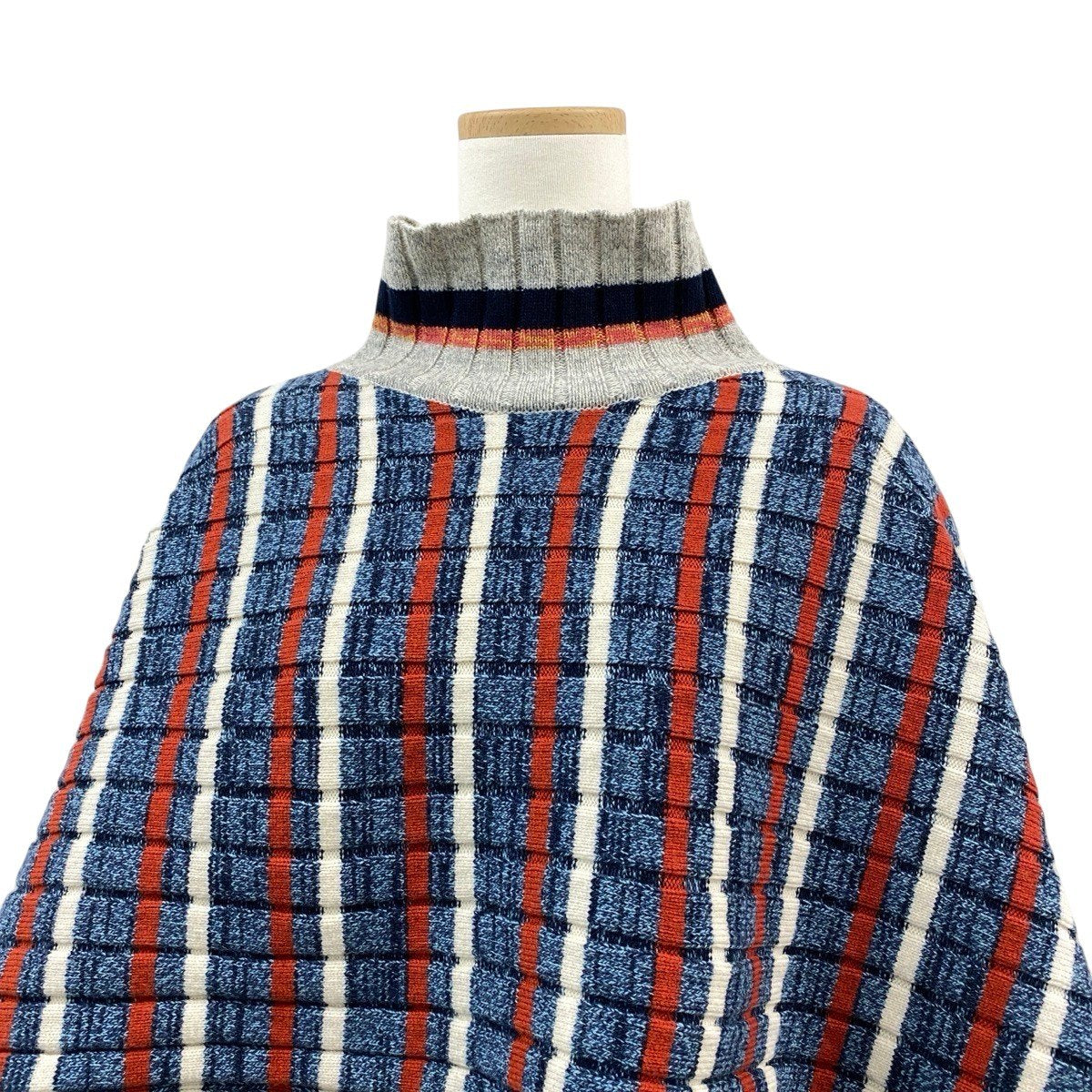 7g29 WASTE YARN PROJECT ウェイストヤーン プロジェクト CARO TURTLE BECK PONC ニットセーター ポンチョニット クロップド 4010400245 5088 マルチカラー ウール100％ レディース 女性用t18r