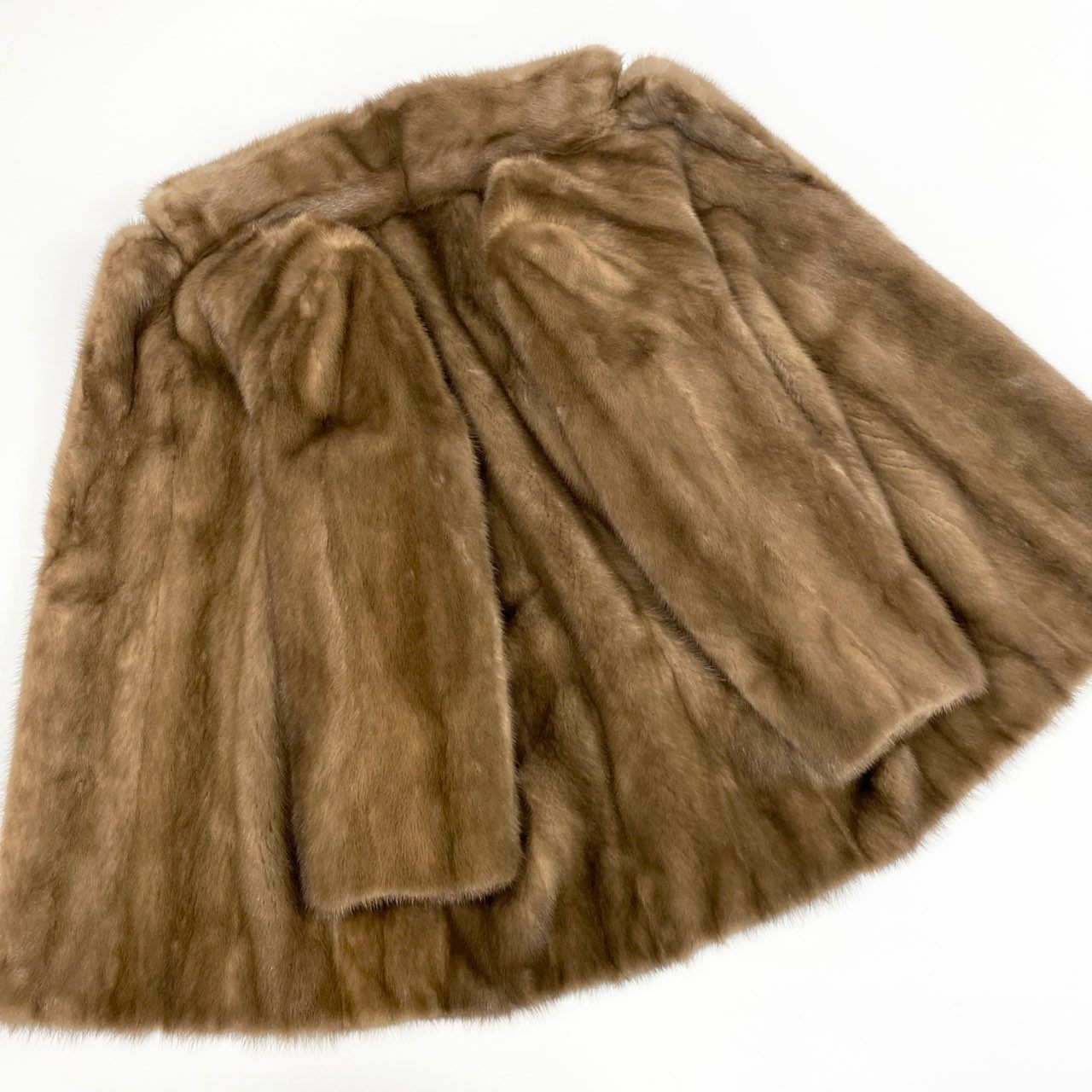 26L1 パステルミンク コート サイズ15号 茶系 本毛皮 ポケット有 MINK FUR COAT リアルファー 裏地刺繍t18r