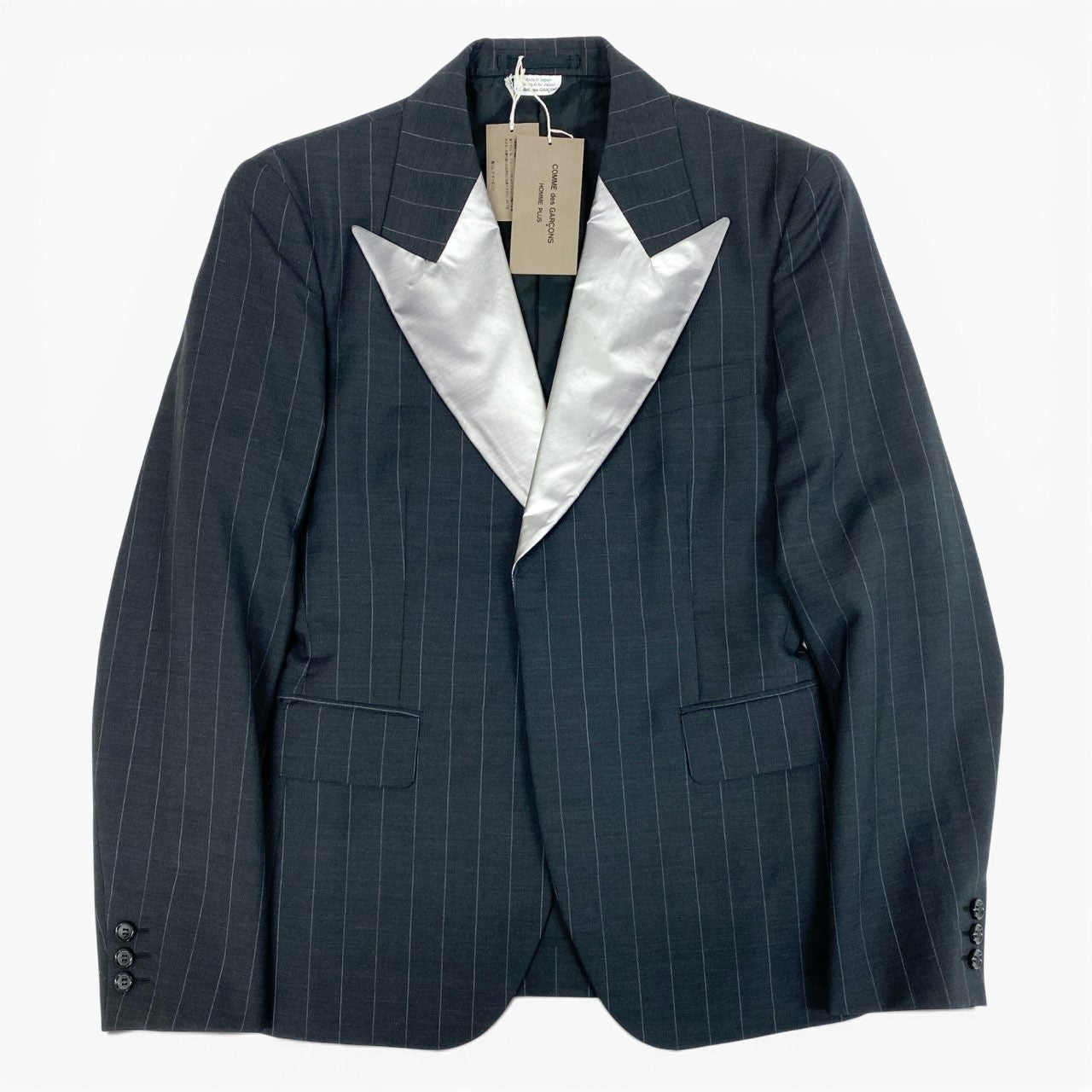 33a26 COMME des GARCONS HOMME PLUS コムデギャルソン オムプリュス テーラードジャケット シルバー襟 ストライプ AD2020 PG-J037-051-1-1 XSサイズ グレー シルバー メンズo07t