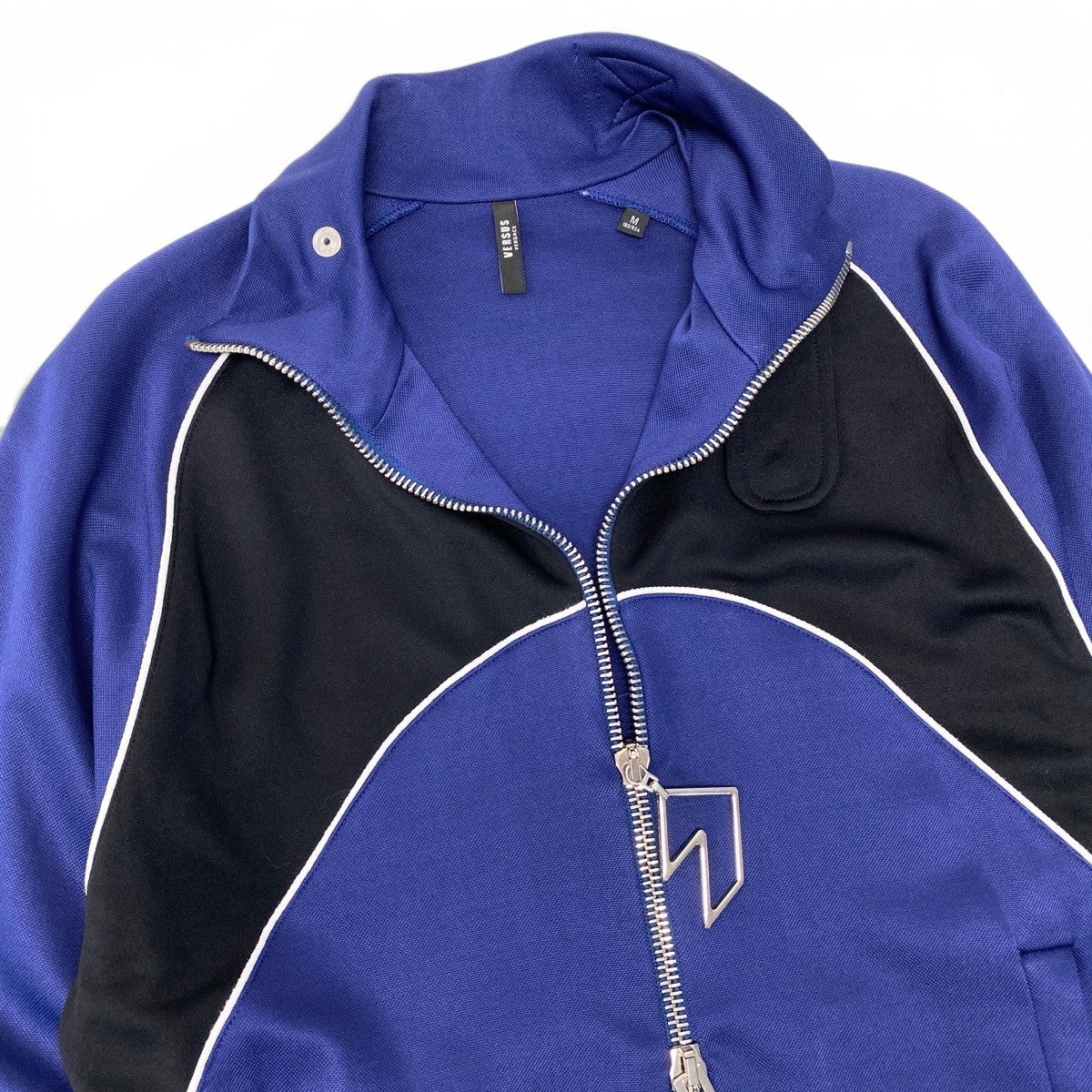 82i2 【美品】VERSUS VERSACE ヴェルサス ヴェルサーチ ジップアップ トラックジャケット ブルゾン Mサイズ ブラック ブルー メンズ 男性用u02t