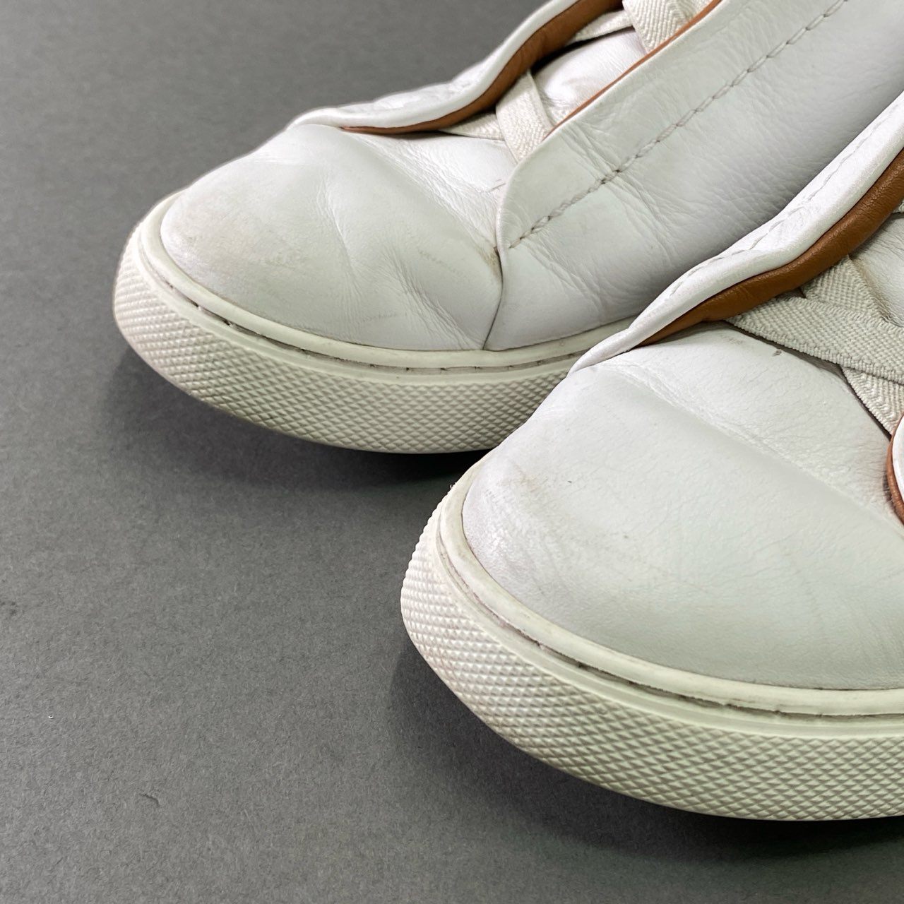 2f23 ZEGNA ゼニア TRIPLE STITCH トリプルステッチ レザースニーカー 7 1/2 ホワイト Leather シューズ 紳士靴 保存袋付き