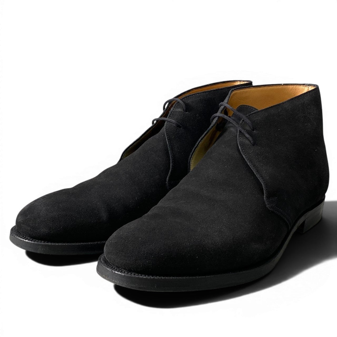 2f10【美品】 CROCKETT & JONES クロケットアンドジョーンズ CHERTSEY チャートシー プレーントゥ チャッカブーツ スウェードレザー シューズ サイズ9 ブラック メンズ 紳士靴u02t