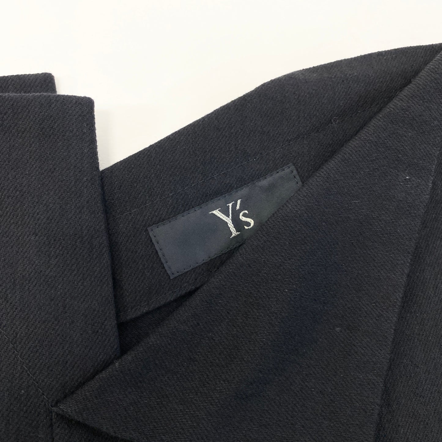 Ae27  【未使用タグ付】 Y`s ワイズ DENIM HOLE EMBROIDERY COLLAR SQARE SLEEVELESS DRESS アシンメトリー デニムワンピース YZ-D12-011-1-01 サイズ01 ブラック レディース 女性服o07t