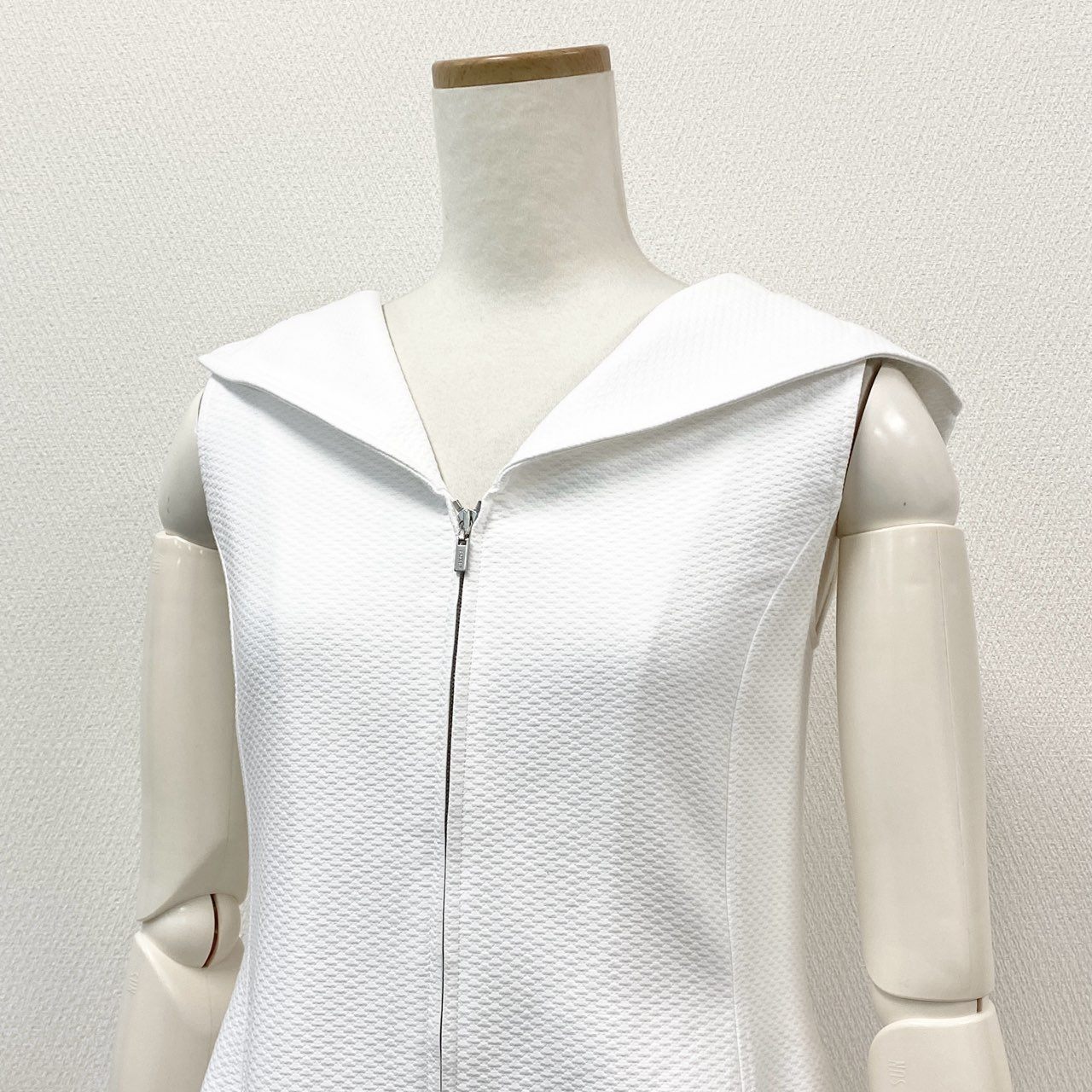 42a23 《美品》 FOXEY フォクシー The Pippa Dress ザ ピッパドレス ワンピース 422874 38 ホワイト 画像参照 キュプラフード 日本製