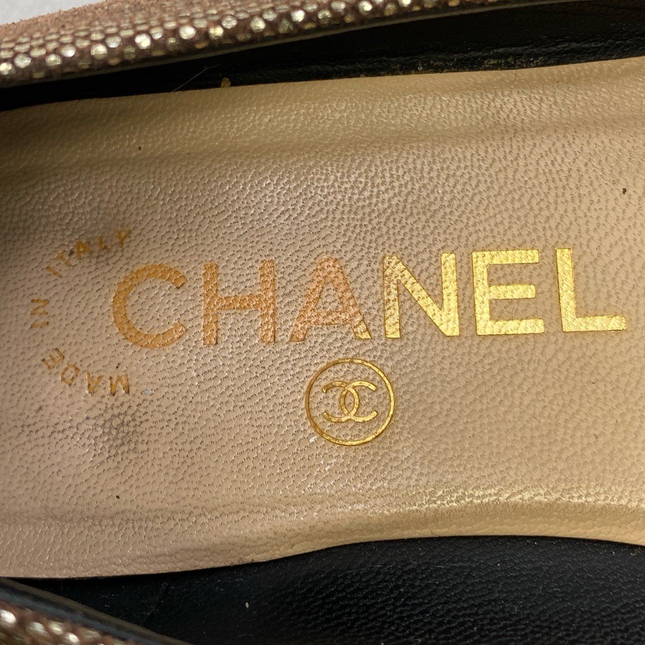 1i4 CHANEL シャネル ローヒールパンプス シューズ ラウンドトップ ココマーク G28536 サイズ35 ゴールド ブラック レディースu02t