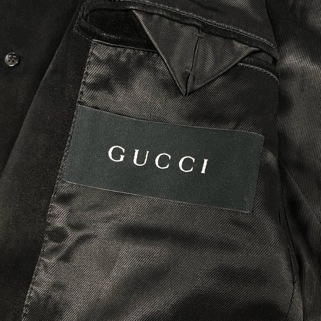 75j29 GUCCI グッチ スエードレザージャケット ベルトカラー ハーフコート トムフォード期 133594 48サイズ ブラック メンズu02t