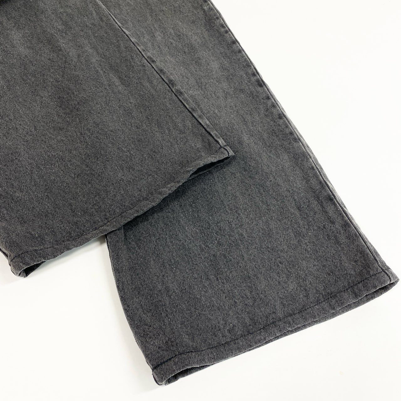 71a23 CHANEL シャネル 2020年 ライオンボタン ワイド デニムパンツ ジーパン P64403 サイズ38 グレー系 コットン レディースta2