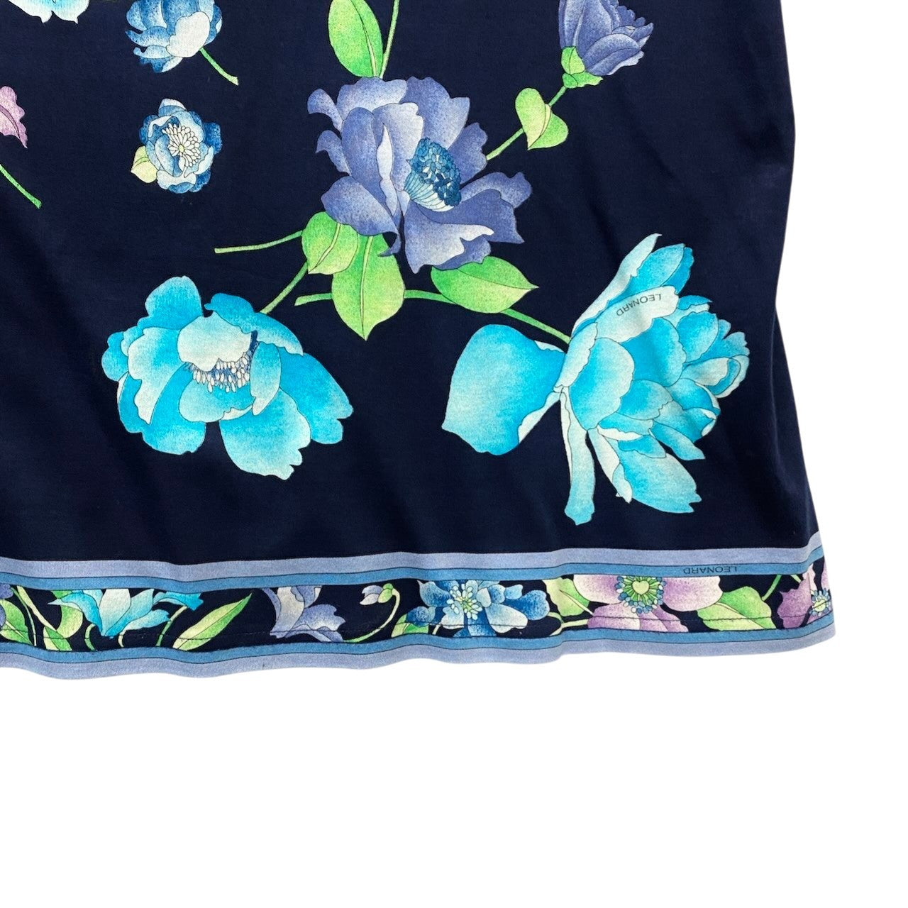 2c29 LEONARD FASHION レオナール 半袖Tシャツ カットソー 美しい花柄プリント レディース 女性服 L ネイビー コットン100％u02t
