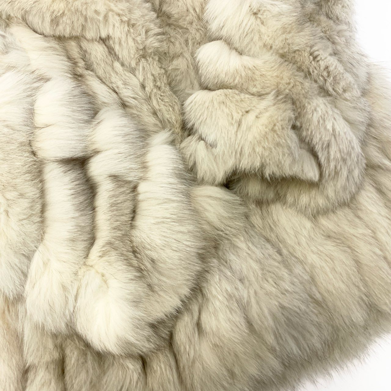 84a14 ブルーフォックス フォックスコート 毛皮コート 袖斜め段 9 ホワイト フォックスファー ジャケットt18r