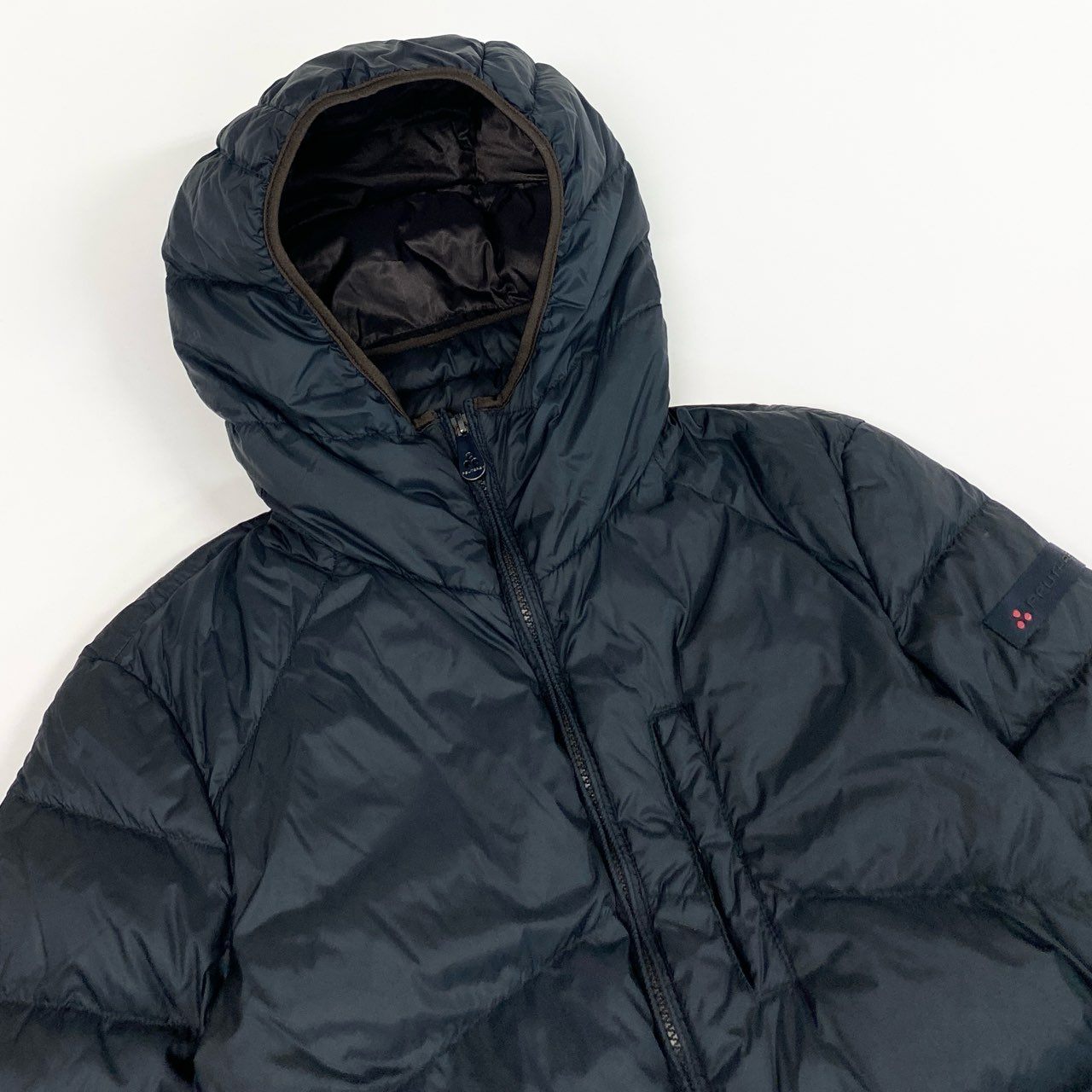 50b27 PEUTERY ピューテリー グースダウンジャケット アウター 袖腕章 S ネイビー メンズu02t