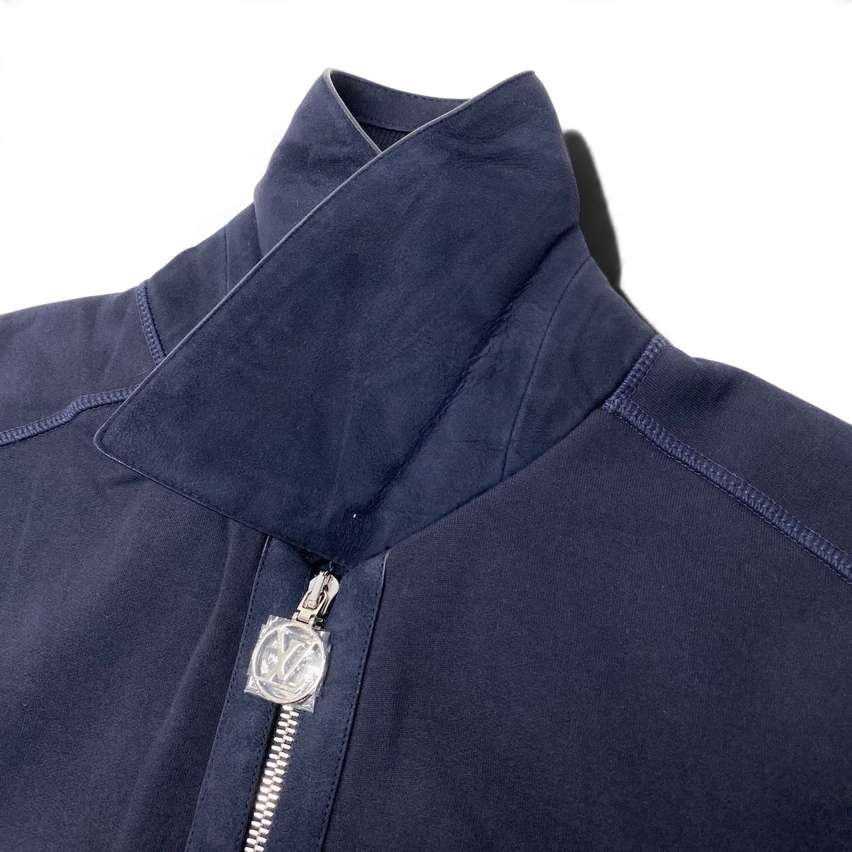 28j16 【未使用タグ付】 LOUIS VUITTON ルイヴィトン 2018 ジップアップ レザーブルゾン ジャケット RM181M FMC HEY11W サイズM ネイビー コットン  ムートン メンズu02t