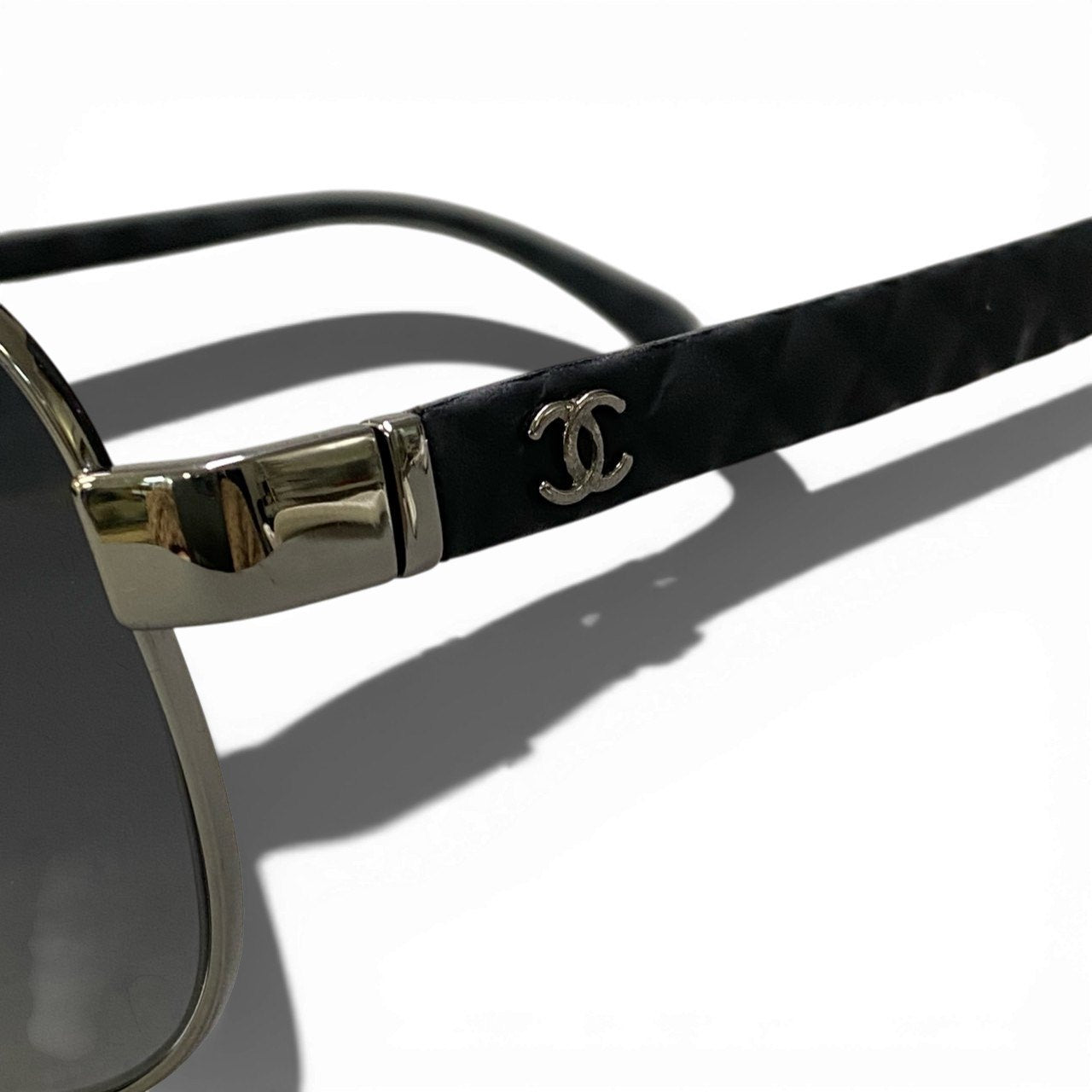 b15 CHANEL シャネル マトラッセ ココマーク サングラス スモークグラデーション 58□14 ブラック レディースta1