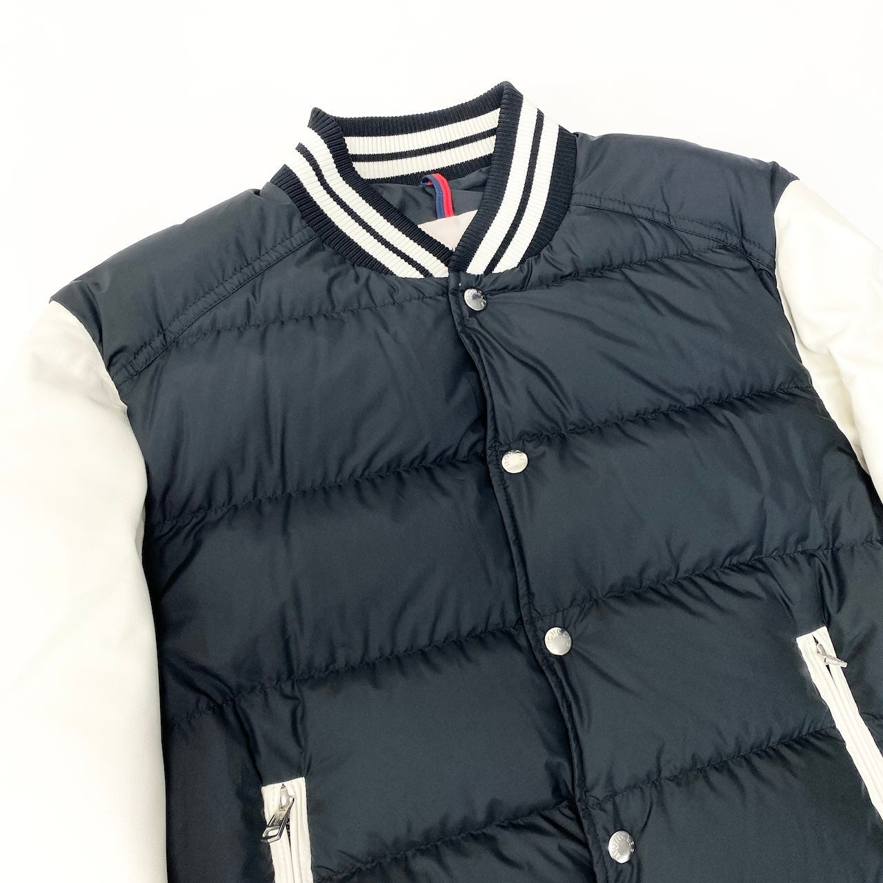 54d13 MONCLER モンクレール VENTOUX ベントゥー ダウンボンバージャケット スタジャン アウター H20911A0019154A81 1サイズ ネイビー ホワイト メンズ 男性用sn1