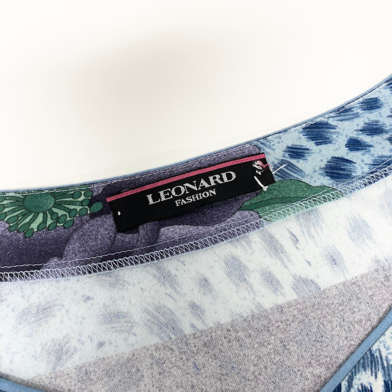 59c19 LEONARD FASHION レオナール 花柄ワンピース 膝丈 七分袖 フラワープリント カンカン素材 レディース 女性服 日本製 サイズ38 ブルー パープル グリーンu02t