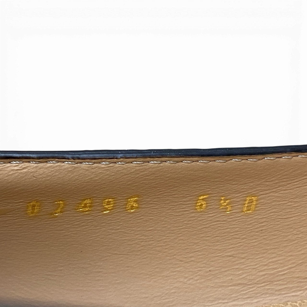 3b2【極美品】 Salvatore Ferragamo サルヴァトーレフェラガモ ヴァラリボン フラットシューズ スクエアトゥ レザー レディース 女性靴 6 1/2 ベージュ leatheru02t