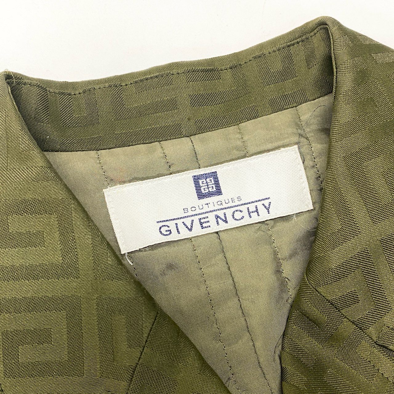 Ic5 Vintage GIVENCHY ジバンシィ ジャガードロゴ ショートコート 中綿ジャケット ダブルブレスト レディース 38 カーキu02t