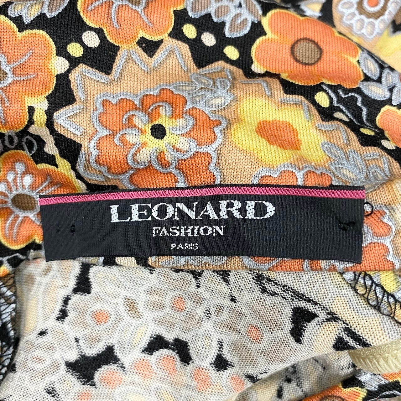 78e18 【美品】LEONARD レオナール ハイネックロングスリーブカットソー 美しいプリント 総柄 0329120 Lサイズ マルチカラー レディース 女性用t18r