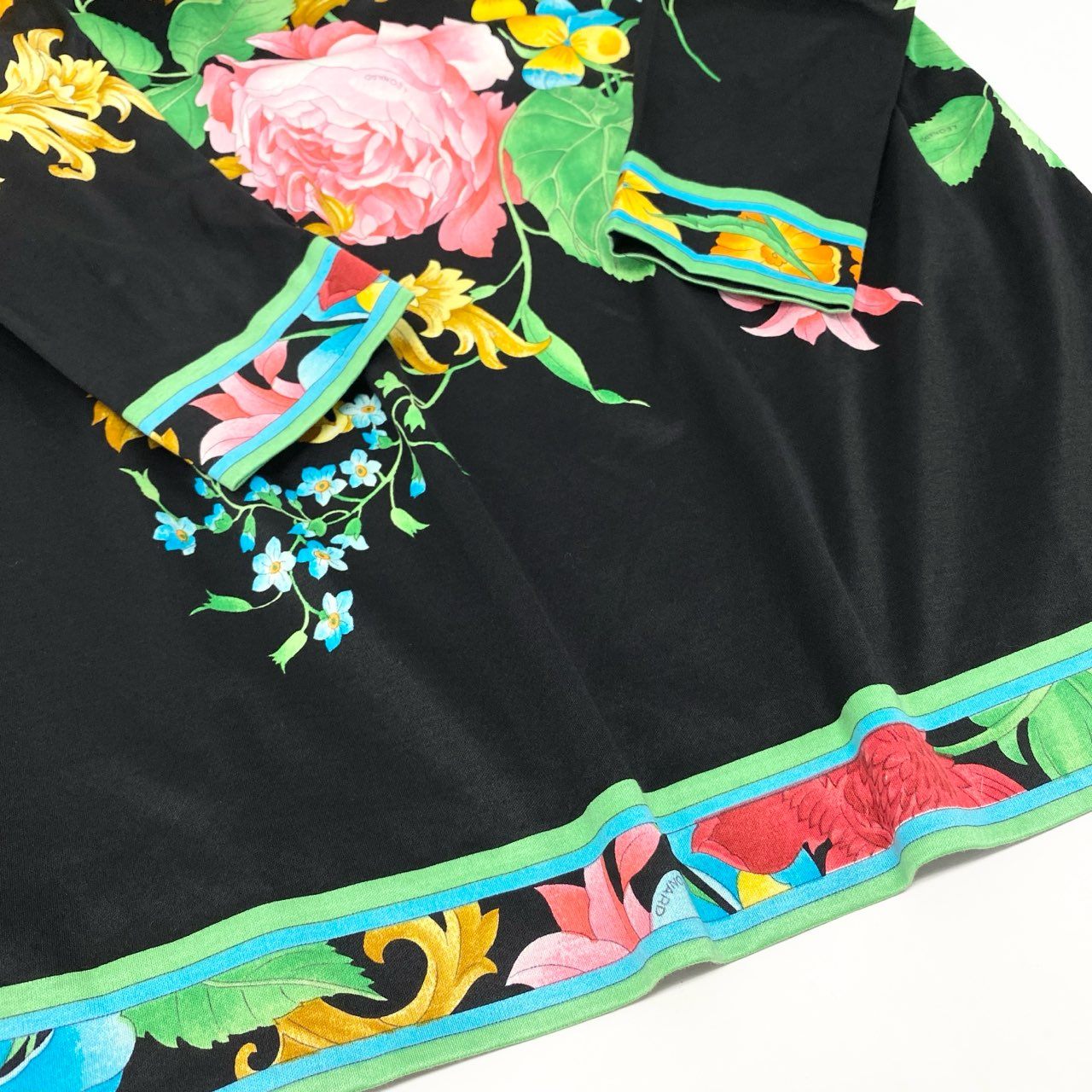 11k28 《美品》 LEONARD レオナール 長袖ワンピース ロングワンピース 美しい花柄プリント L マルチカラー コットン レディースu02t