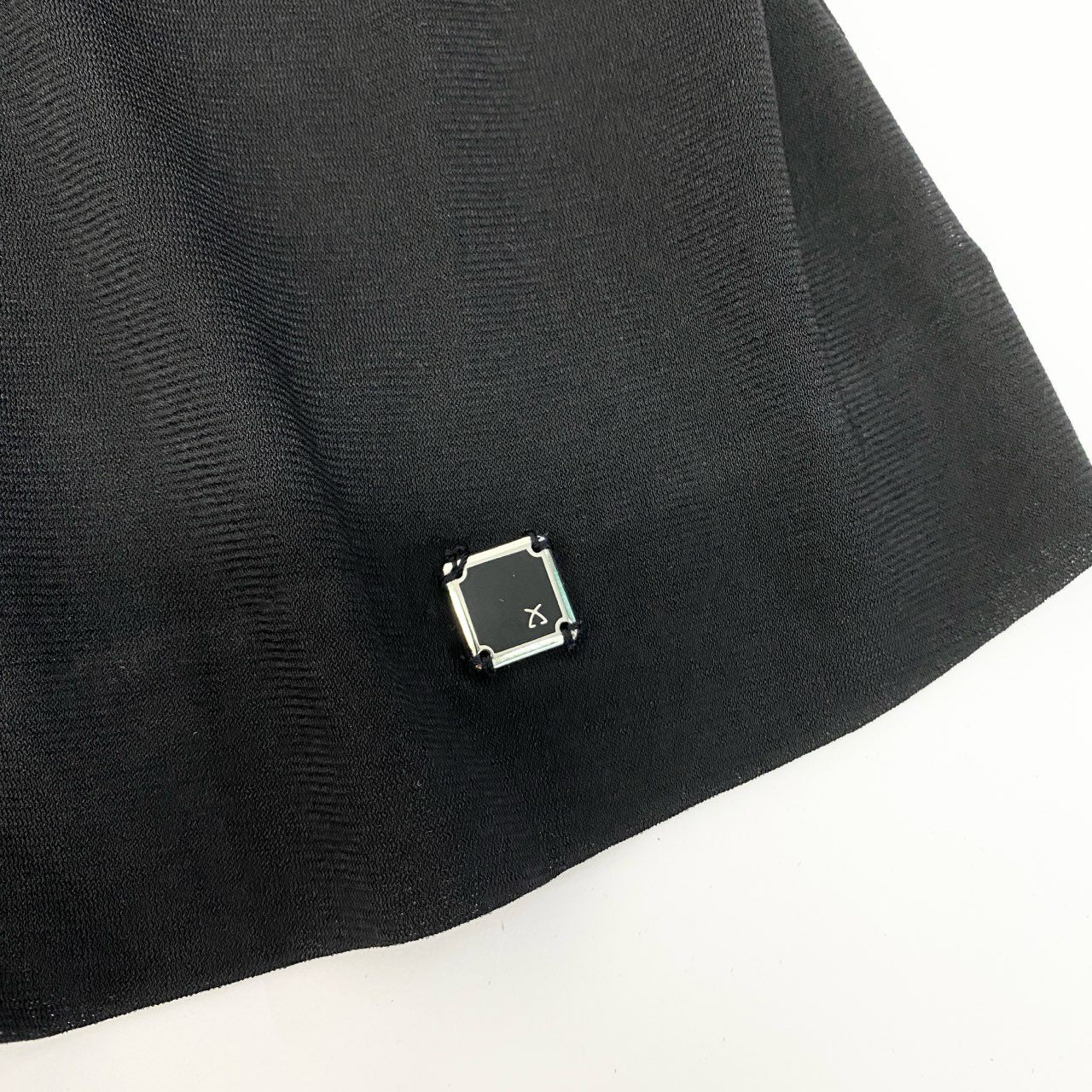 60c6《美品》 LEONARD レオナール カンカン素材 ラインストーン装飾 ロングカーディガン 羽織り トップス LL ブラック レディースu02t