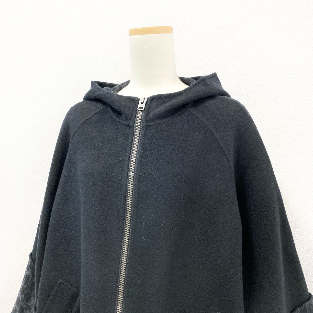 15K18 COACH コーチ ウールケープ フーデッド ハーフコート フルジップ 切替ロゴ ウールブレンド レディース 女性用 アウター CL278 XS/S ブラックマルチu02t