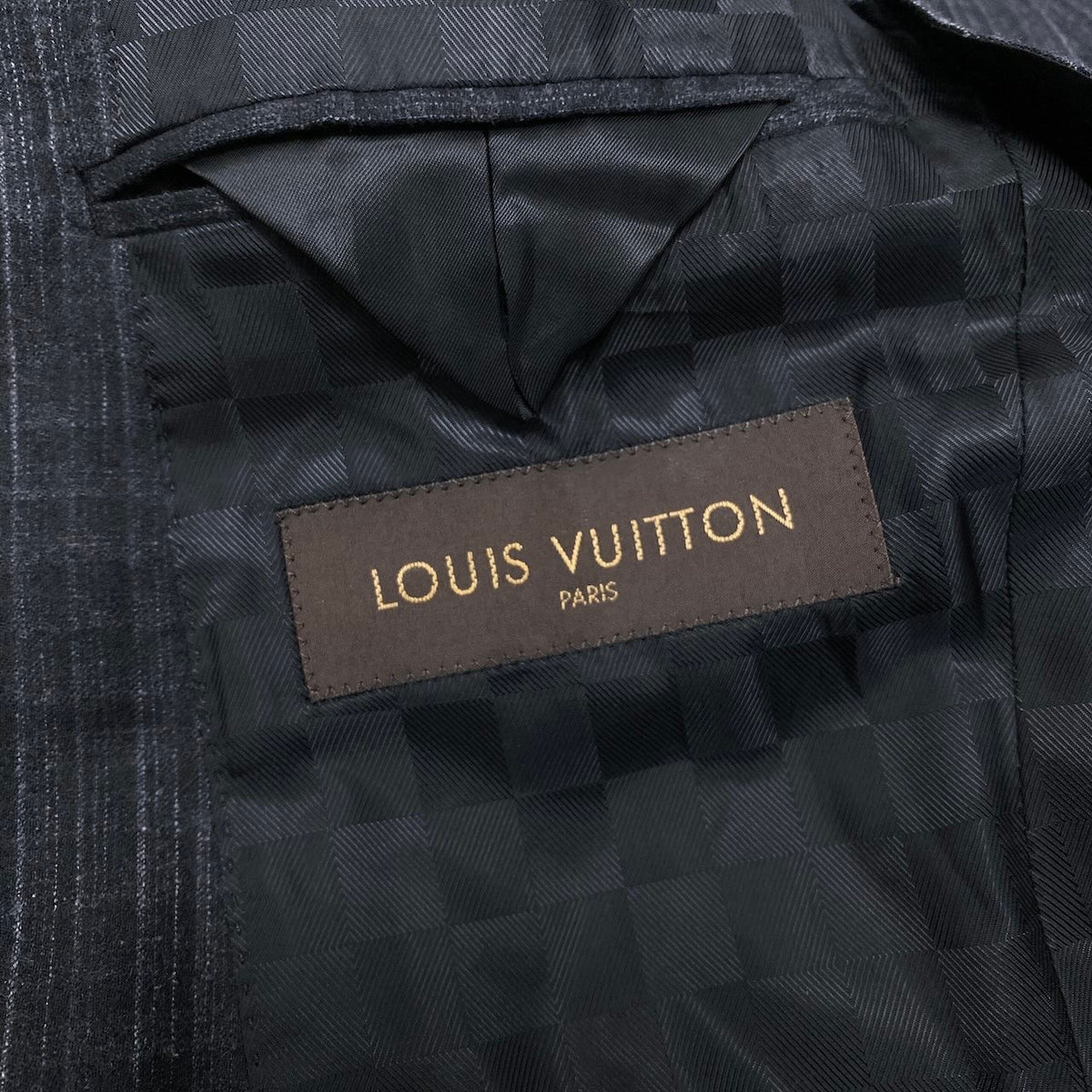 45j15 LOUIS VUITTON ルイヴィトン セットアップ シングルスーツ 2B LVロゴ 48 グレー メンズ 紳士服o07t