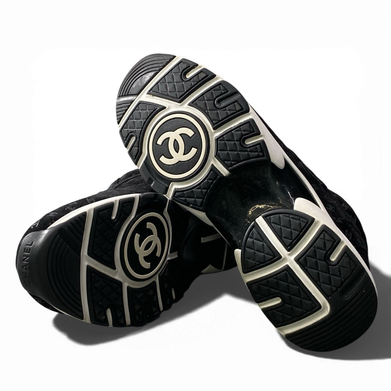 4b2 【美品】CHANEL シャネル G39232 2022AW ココマーク スニーカー サイズ42(26cm相当)  レディース メンズ着用可 靴 ALL Over Cc Logo Low Top Sneakerta1