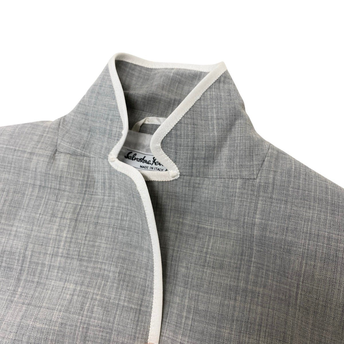 Eh10 Salvatore Ferragamo サルヴァトーレフェラガモ テーラードジャケット ジャケットコート ライトグレー レディースo07t