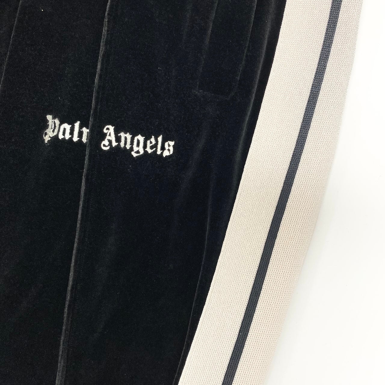 86d9 【美品】 Palm Angels パームエンジェルズ ロゴ刺繍パンツ サイドライン ロングパンツ ジャージ XXS ブラック レディース 女性用o07t
