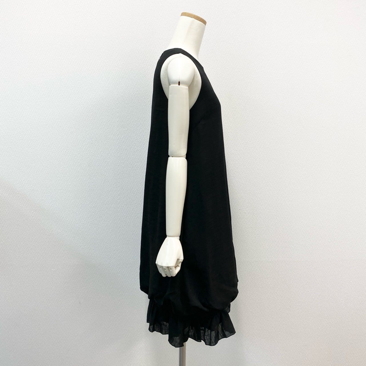 31k2 DAISY LIN デイジーリン フォクシー TRAVEL Slim トラベル ノースリーブワンピース ドレス 日本製 06230 38 ブラック系 レディースo07t