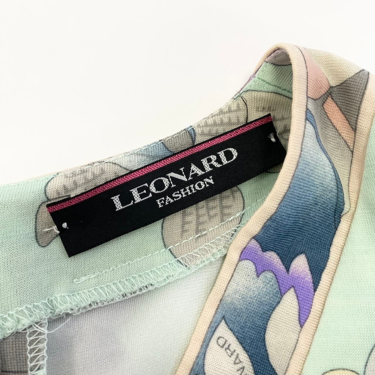 67e7 LEONARD FASHION レオナール Vネック ロングワンピース 美しい花柄プリント ロングスリーブ サイズ42 ミントグリーン レディース 女性服o07t