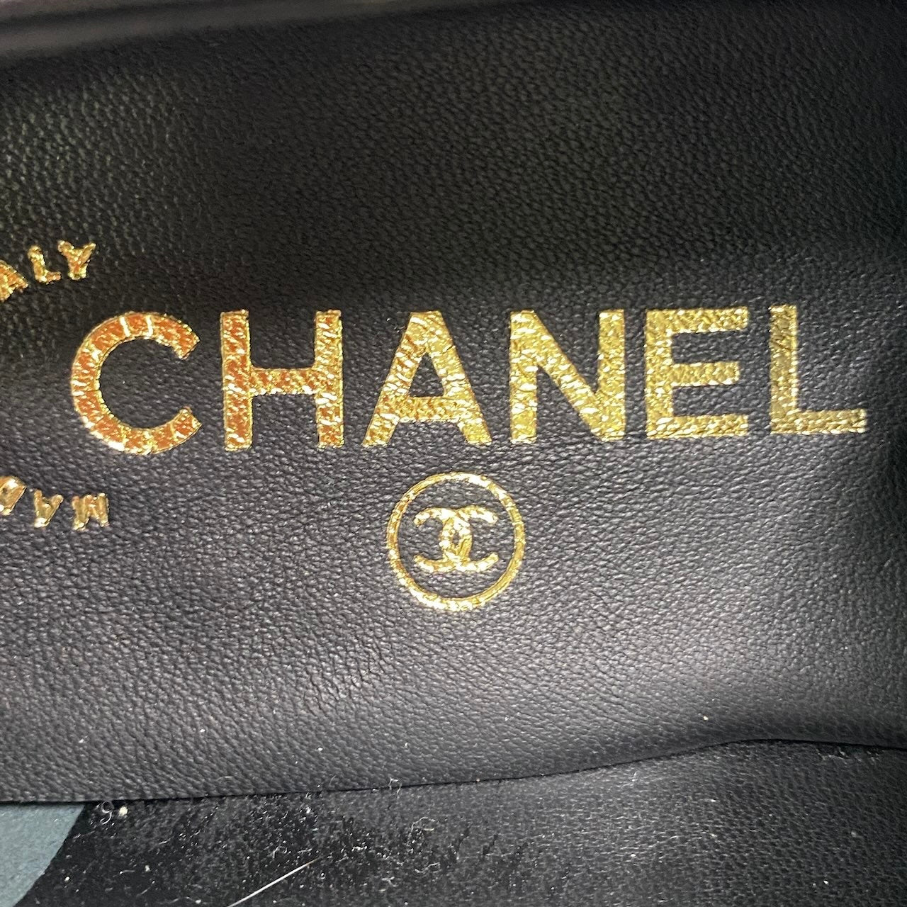 e18 CHANEL シャネル ローファー ブランドロゴ カーフスキンレザー 厚底ソール ボリューム レディース 女性用 G45788 36 ブラックu02t