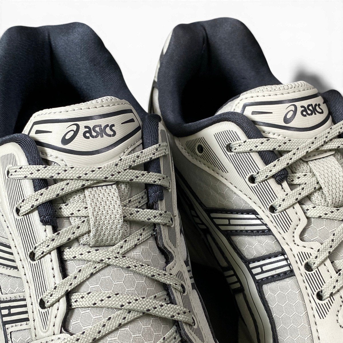 2g8 ASICS アシックス GEL-KAYANO 14 WHITE SAGE ローカットスニーカー 1203A412 26cm グレー メンズ 男性用o07t