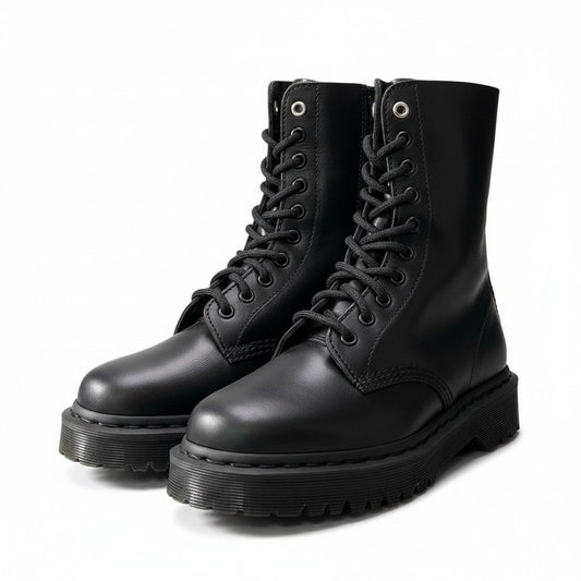 4e21 Y’s x Dr. Martens ワイズ ドクターマーチン コラボシューズ レザーブーツ ハイカットシューズ レースアップ クラシックカーフレザー ユニセックス メンズ 男性用 32228001 UK5 ブラックo07t