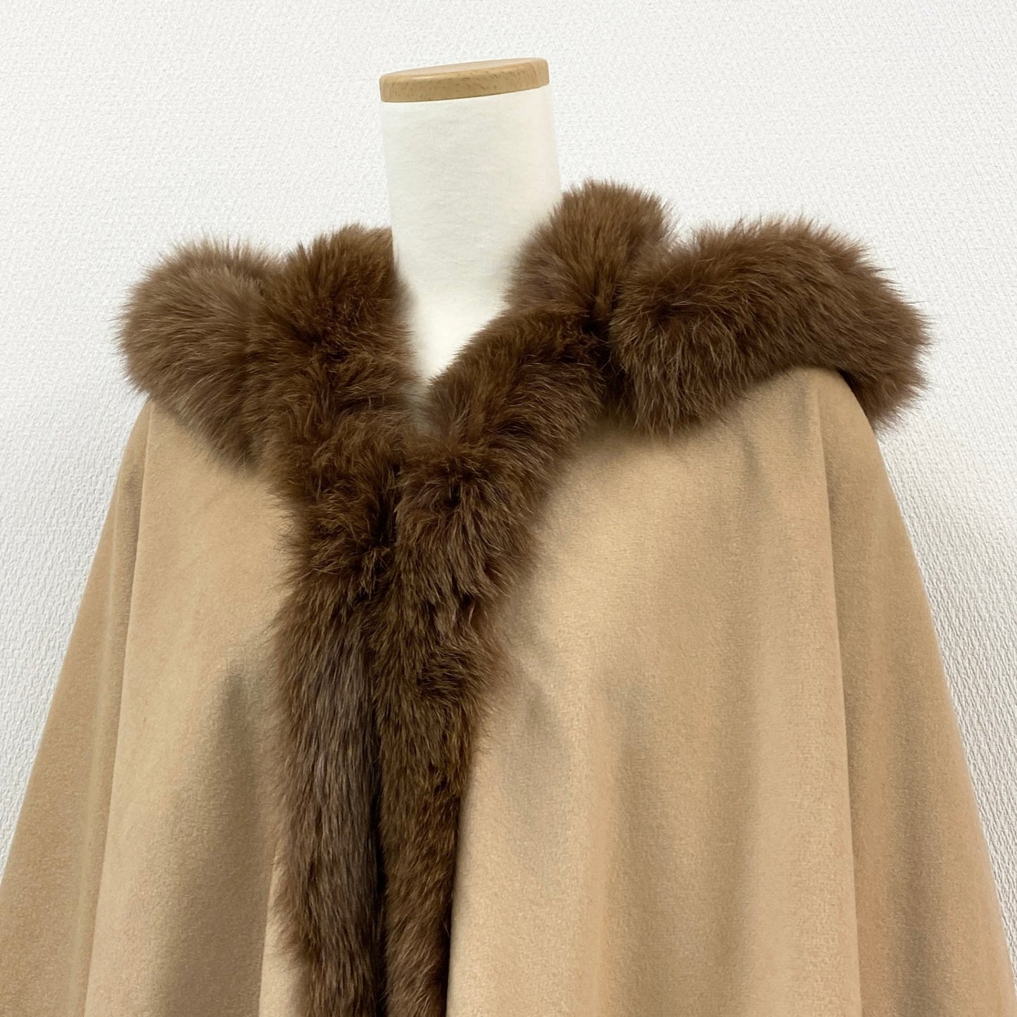 12L15 PIERRE BALMAIN ピエールバルマン カネボウ 総カシミア ポンチョ ケープコート アウター フォックスファー キャメルブラウン カシミア レディース 女性用k02i