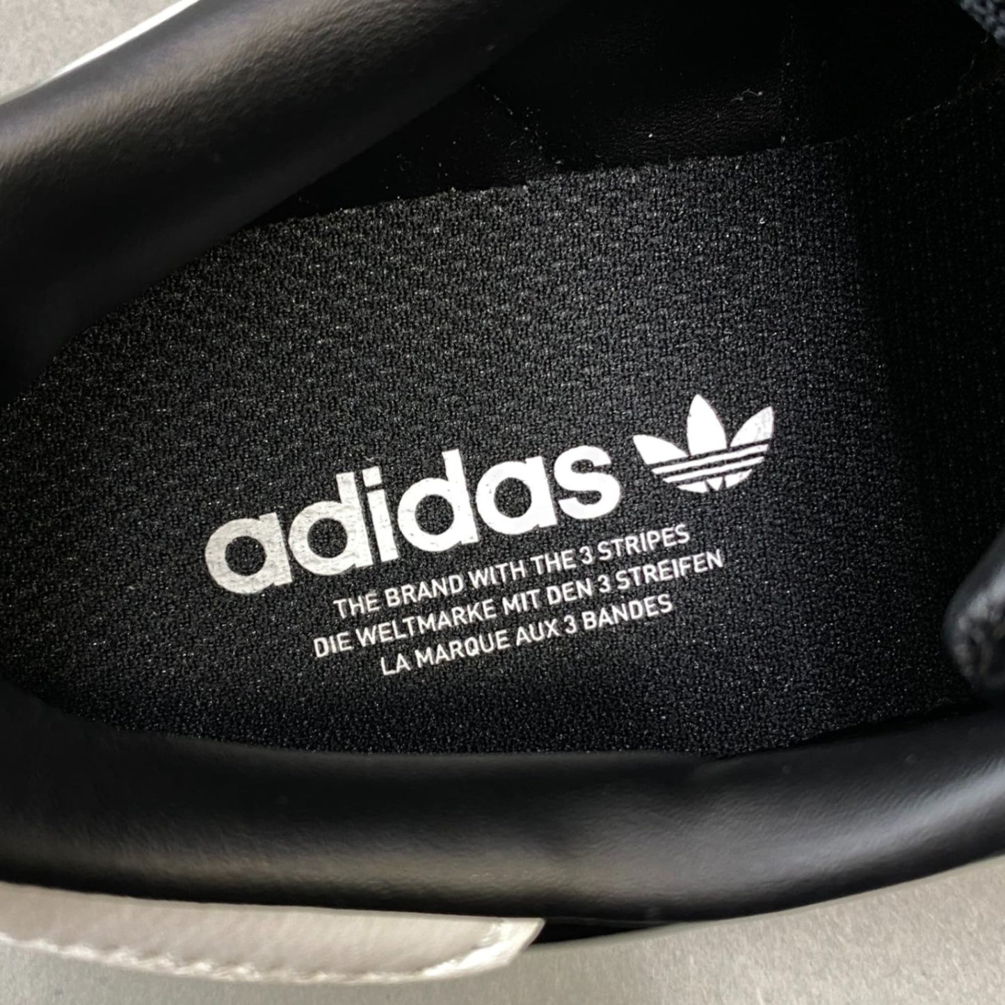 1L10 【美品】adidas アディダス スーパースター パテントレザースニーカー ローカットスニーカー 23センチ ブラック ホワイト レディースo07t