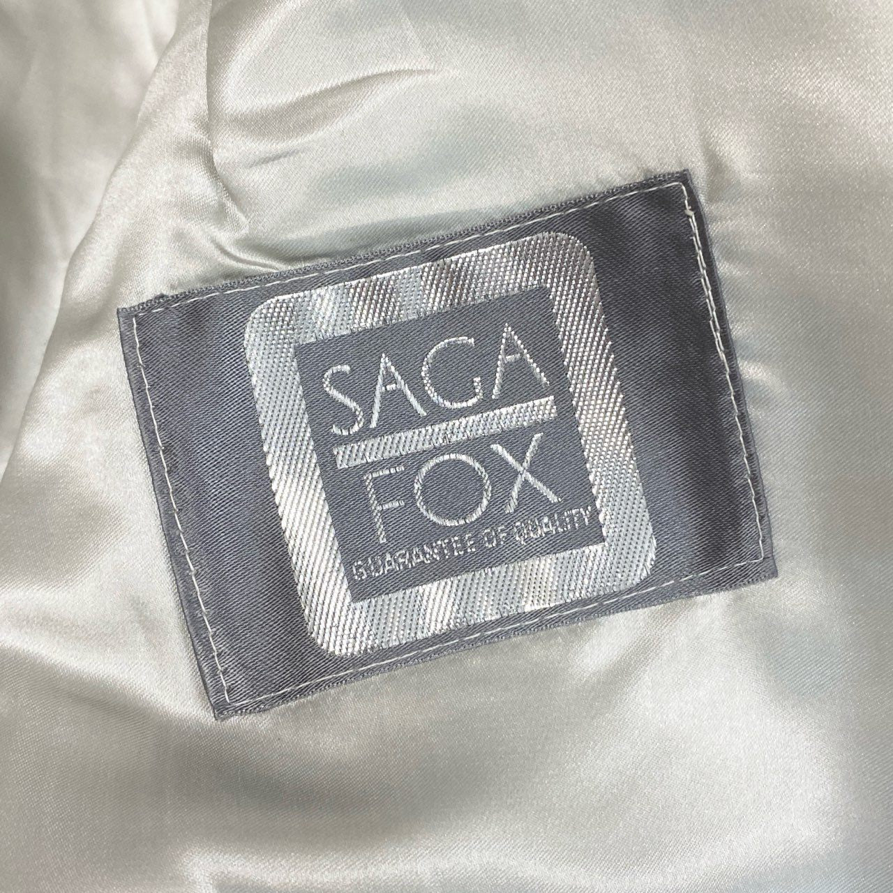 49k19 SAGA FOX サガフォックス 銀サガ ブルーフォックス ファーコート ホワイト 本毛皮 FOX FUR リアルファーt18r