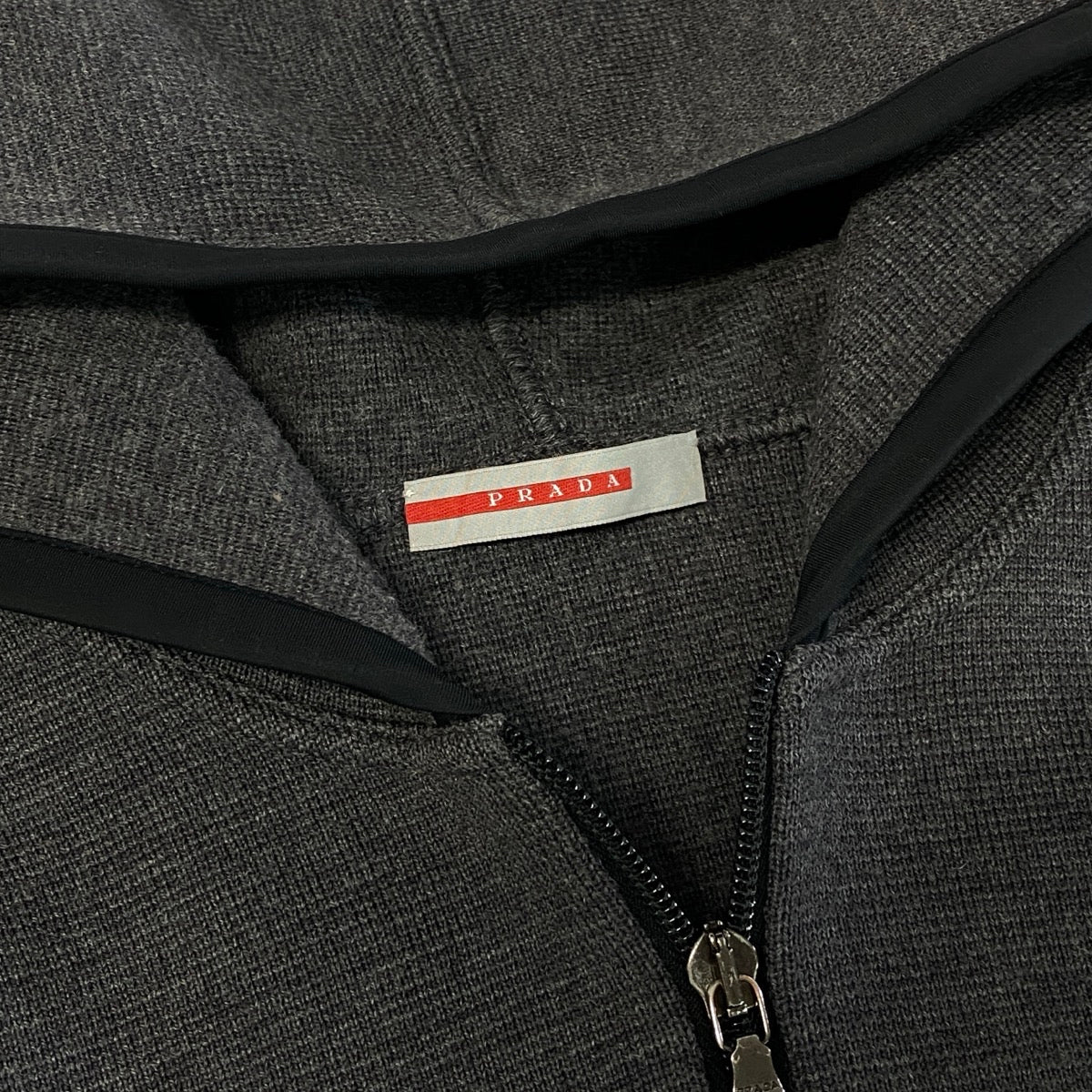 j26 PRADA ジップアップニットフーディー カーディガンパーカー ダブルジップ 48サイズ グレー メンズ 男性用u02t