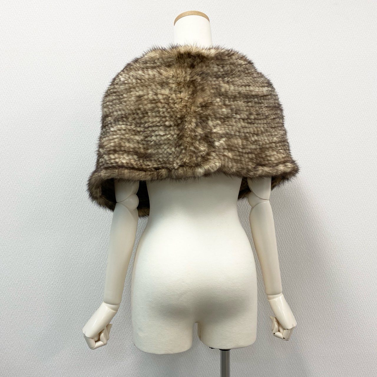 86j23 《美品》マフラー ストール ミンクヤーン ミンクファー 毛皮 ベージュ系 レディース 女性用u02t