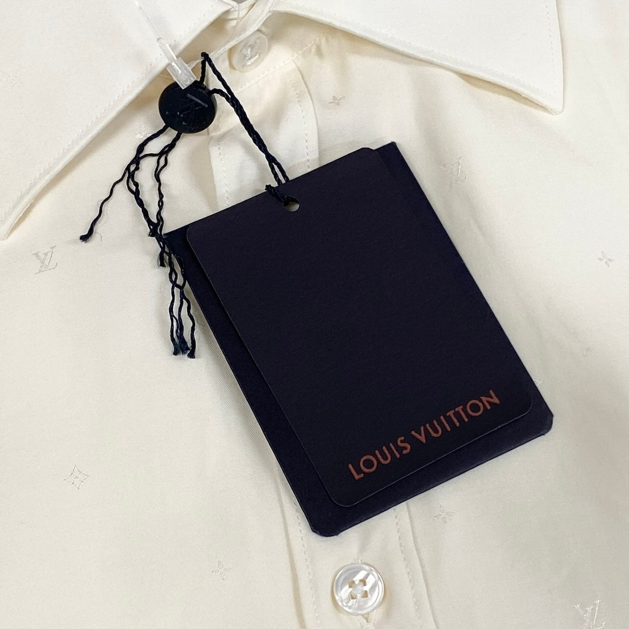 Me1 【未使用タグ付】 LOUIS VUITTON ルイヴィトン モノグラム ジャガード シルクシャツ ロングスリーブシャツ SLIM FIT RM212F ZLC HKS8PW サイズ39/15-1/2 ホワイト メンズ 紳士服k02i